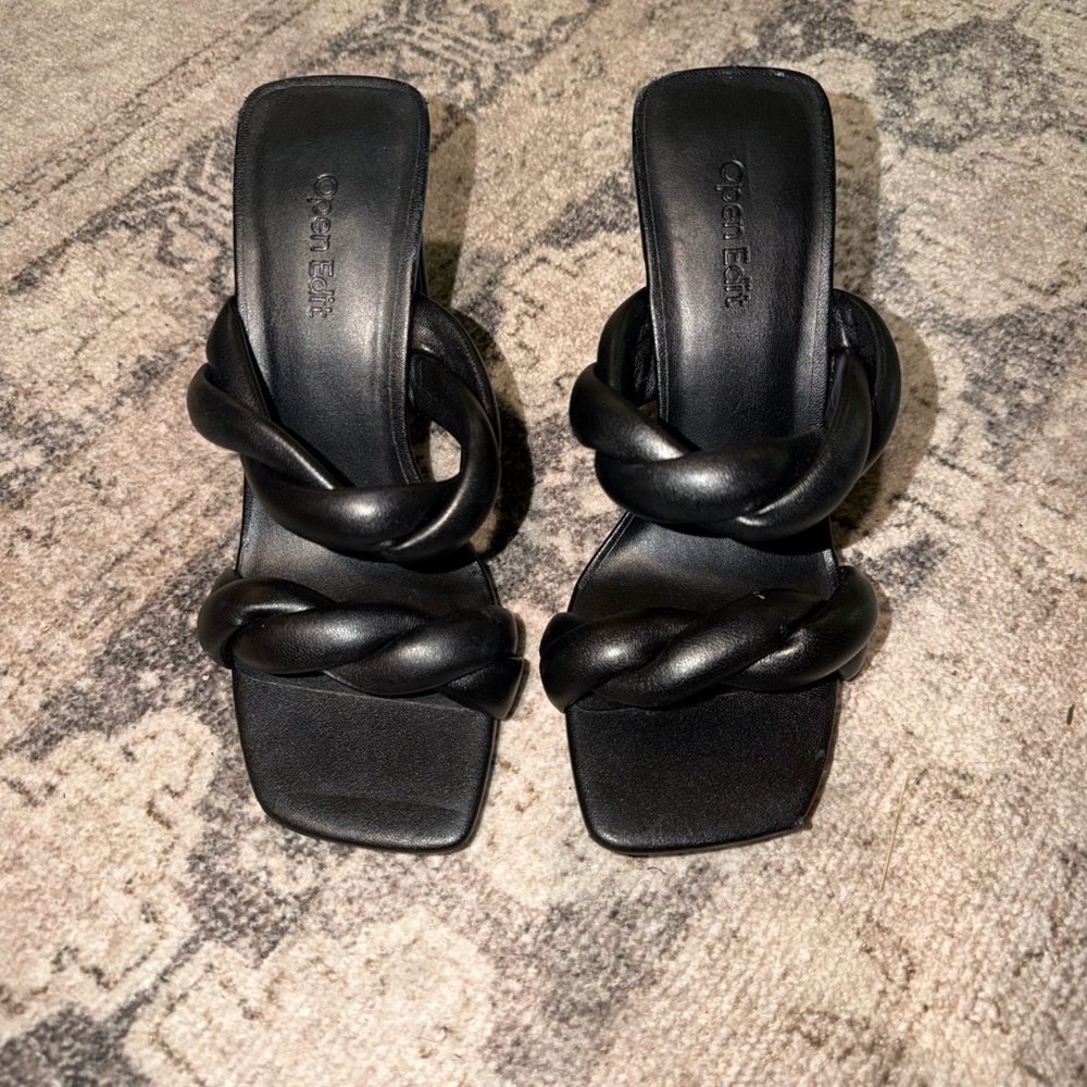 NWOT Open Edit Remmy Heels